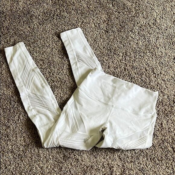 ALO Yoga Epic Mesh white Leggings - Picture 1 of 4